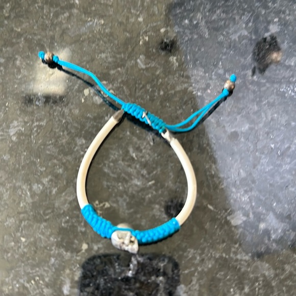 Skull bracelet - Picture 1 of 2